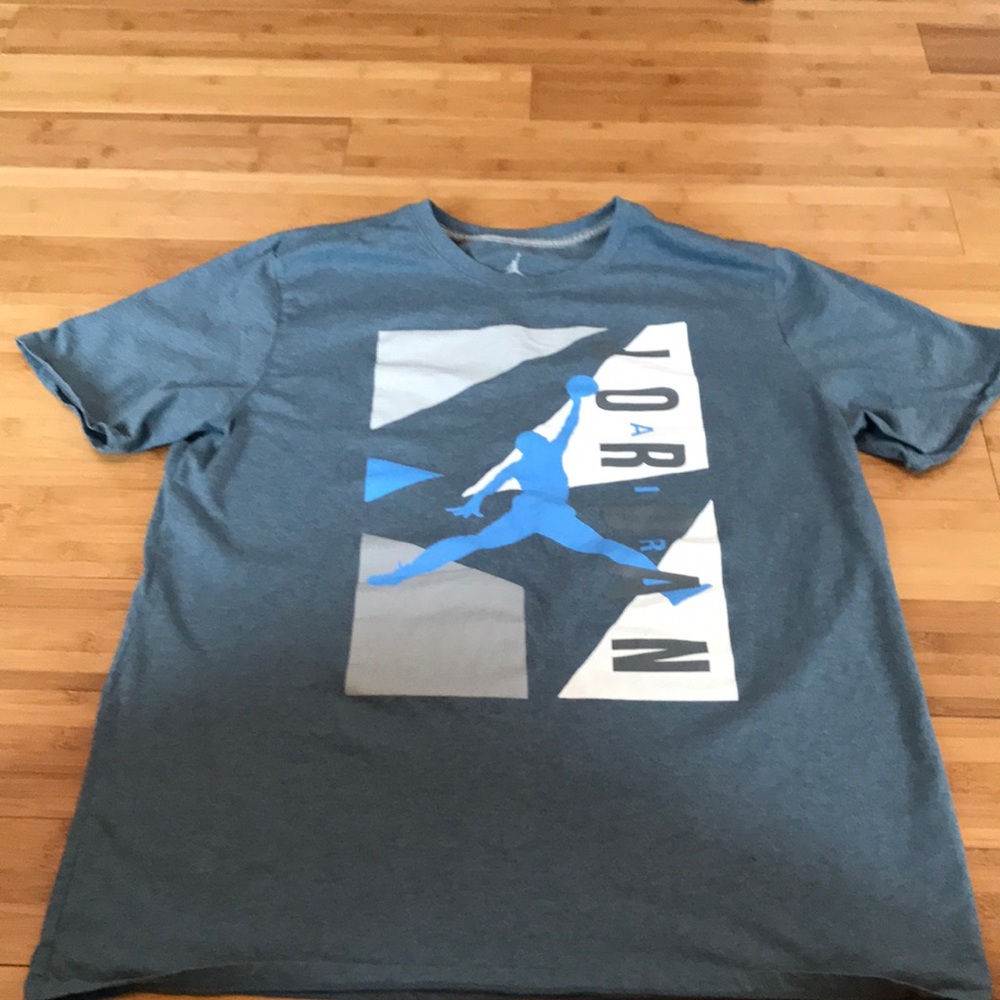 Michael Jordan shirt.